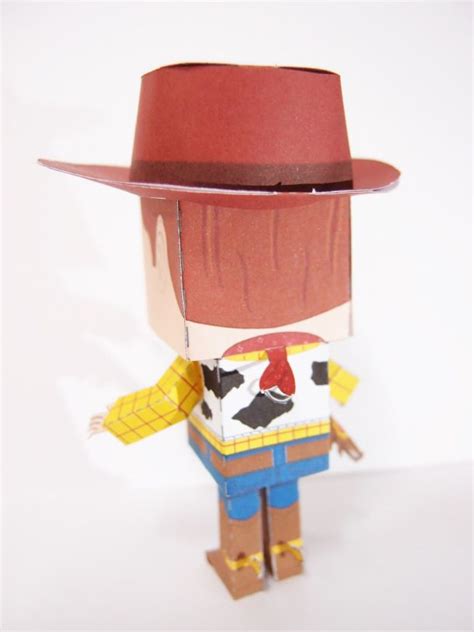 Papercraft Du Shérif Woody Toy Story Paper Toyfr Bricolage