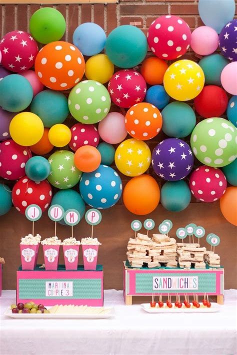 5 eier 120g zucker 170g mehl 1 messerspitze backpulver 1 prise salz 1 el kakao für das. Fun 'N' Frolic: 5 DIY Balloon Decoration Ideas without Helium