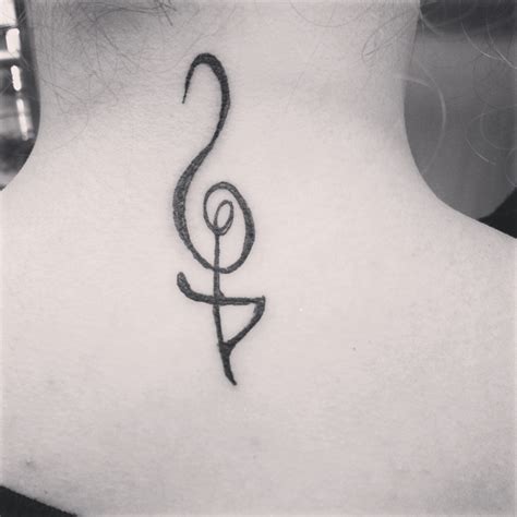 Hakuna matata symbol tattoo has a global appeal, and you can find it on the bodies of people from different societies and culture. Hakuna Matata symbol tattoo | Tattoos, Triangle tattoo ...