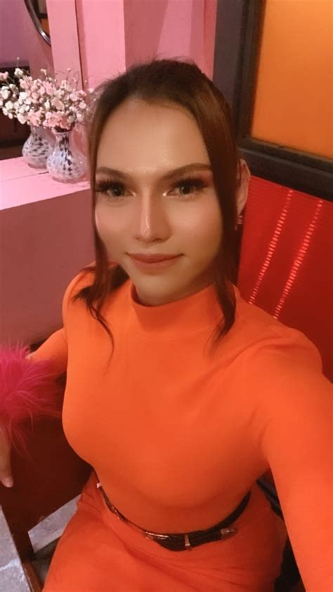 delly malaysian transsexual escort in kuala lumpur