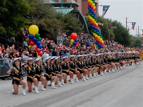 Top 5 Thanksgiving Parades Travel Channel