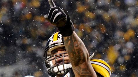 Maurkice Pouncey Apologizes For Free Hernandez Hat Nbc Sports