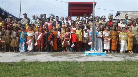 Kerja Kerja Dan Kerja Belajar Belajar Dan Belajar Papua Kini