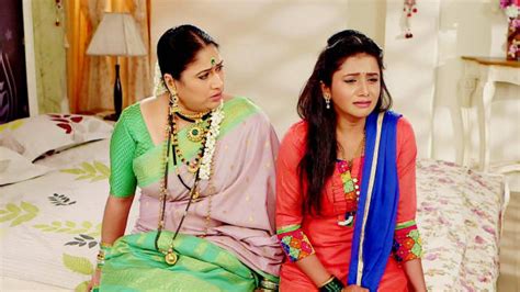 Pudhcha Paaul Watch Episode 40 Kalyani Returns Home On Disney Hotstar