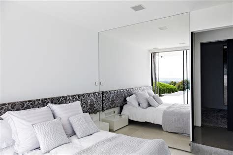 Mirror Wall Bedroom Interior Design Ideas