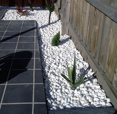 Garden Pebble Uses 3 White Pebble Garden Pebble Garden Stone