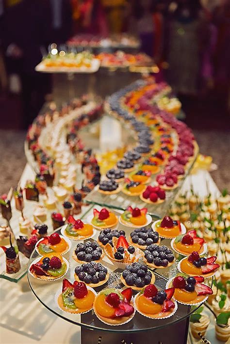 Wedding Cake Alternatives Guide for 2022 | Wedding Forward | Unique