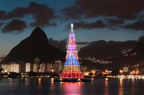 9 Of The Most Beautiful Christmas Trees From Around The World Artofit