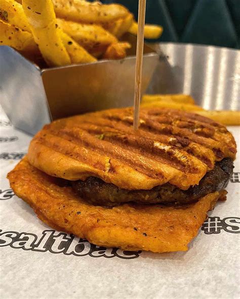 salt bae s new burger eatery dubbed worst restaurant in new york