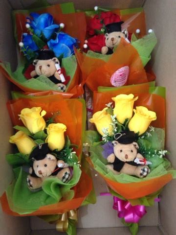 Koleksi cikgu koleksi pentas hari anugerah cemerlang. PETALS2U FLORIST & GIFTS: Bunga Konvokesyen Tadika / Sekolah