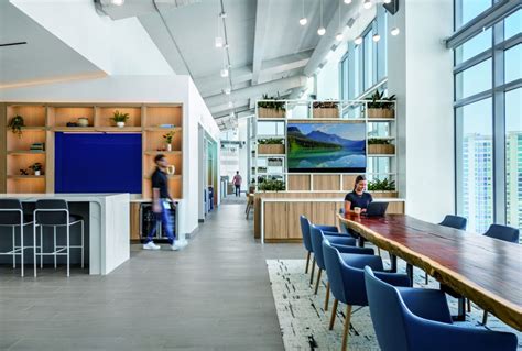 Tour Rsms Hybrid Workspace In Fort Lauderdale Designed By Shive