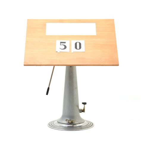 Moderne, hochwertige bürostühle sind in jedem büro ein unverzichtbares arbeitsmittel. Pult, Architekten Reissbrett, Stehtisch (6652) | Div.Tische | Tisch | Bogen33