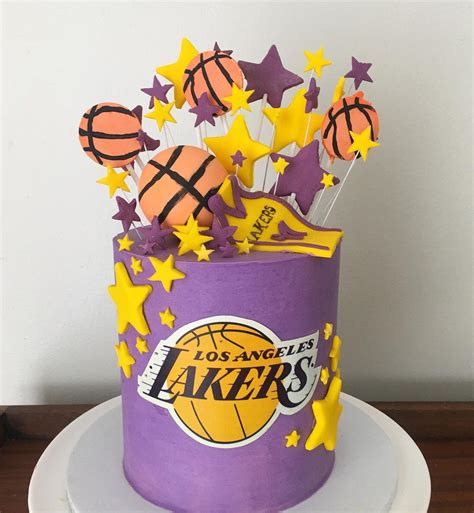 Lakers Cakes For La Fans Basketball Cake Basketball Theme Birthday Cake Designs