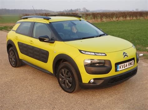 However, despite its successful birth, citroën has made drastic changes to the c4 cactus, with only 10 per cent of the exterior panels carried over to the updated model and new technology introduced. Citroen C4 Cactus Feel BlueHDi 100 road test report review ...
