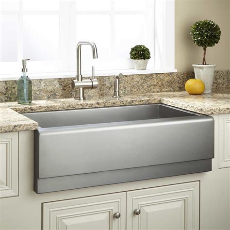 Lighter in weight than many other choices, a stainless. 33" Archer Stainless Steel Farmhouse Sink - Tiered Apron ...