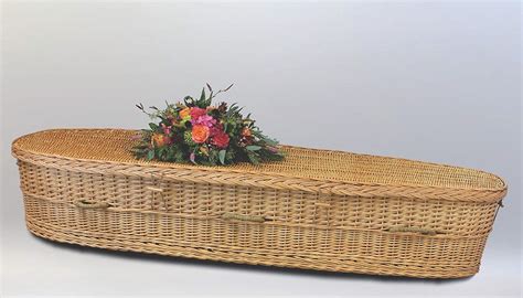 5 Best Biodegradable Caskets For Green Eco Burials And Cremations