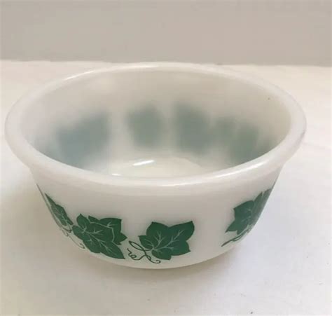 VINTAGE HAZEL ATLAS Milk Glass Small Ivy Mixing Bowl Green White 9 95