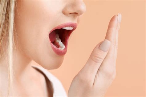 ¿qué Es La Halitosis Clínica Dental Mayo