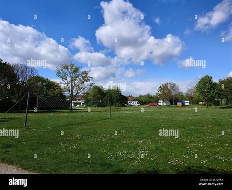 Jugendbanden hi-res stock photography and images - Alamy