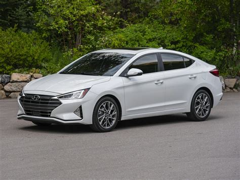 Find 21,440 used hyundai elantra the epa says the elantra will get 32 mpg in combined driving. 2019 Hyundai Elantra MPG, Price, Reviews & Photos ...