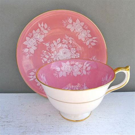 Vintage Aynsley Pink And White Floral Rose Tea Cup And Saucer Etsy Tazas Taza