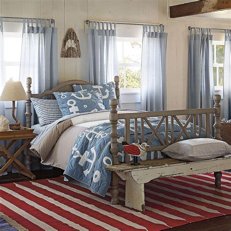 Blue has the ability to completely transform your room into a sleepy sanctuary or an inspiring escape. The Bedroom Goes Red, White and Blue