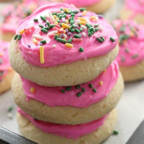 Copycat Lofthouse Sugar Cookie Recipe With Frosting