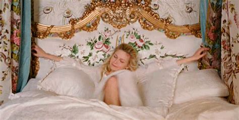 Kirsten Dunst Bed Find Share On Giphy