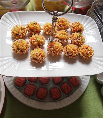See more of tart nenas cube kasih humaira on facebook. Biskut Tart Nenas Cornflakes ~ Resepi Terbaik