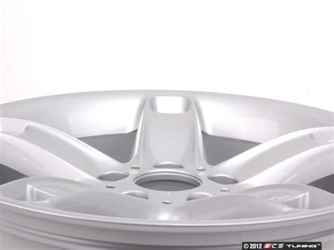 3er e36 3er e46 5er e39 5er e60+ z3 e36 z4 e85+. Genuine BMW - 36111095442 - 17" Star Spoke Style 49 Wheel - Priced Each (36-11-1-095-442)