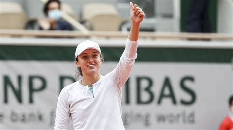 Ihr bislang größter erfolg ist der titelgewinn bei den french open 2020. Souveräne Swiatek erwartet Kenin im Finale - kicker