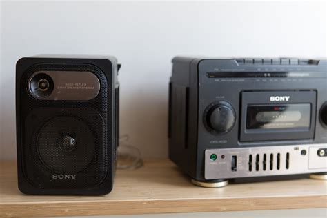 Sony Stereo 2 Way Speaker System Vintage Amfm Radio And