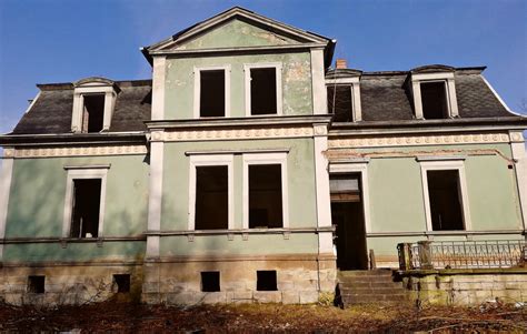 Abandoned Mansion In Eastern Germany Abandoned