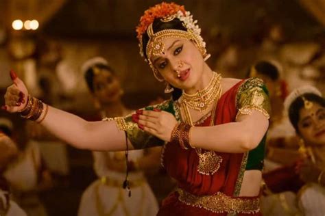 Kangana Ranaut Shines As A Beautifully Haunting Dancer In Trailer Of