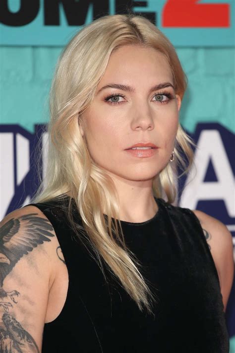 Skylar Grey 2017 Mtv Europe Music Awards 08 Gotceleb