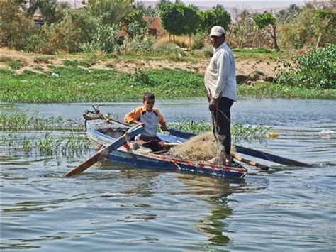 Fishing in the River Nile - Egypt: Mark my words: Galleries: Digital Photography Review