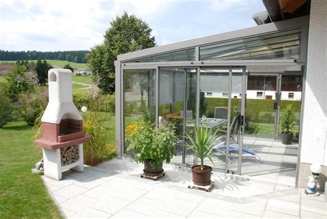 Ein balkon sichtschutz hält fremde blicke fern. Moderner Sommergarten in Aluminium nach Maß in Österreich ...