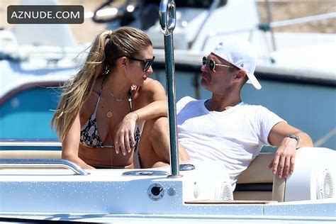 Shayna Taylor And Ryan Seacrest Pictured Enjoying Their Summer Vacation In Positano Italy With