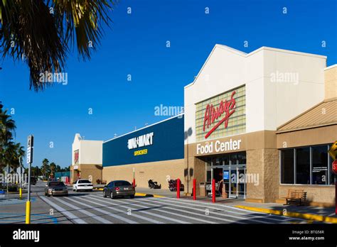 Walmart Supercenter in Haines City, Central Florida, USA Stock Photo
