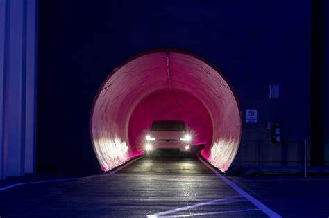 Musk's Las Vegas tunnel is like a Tesla amusement park ride