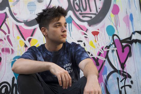 This Is How Canadian Youtuber Alex Ketchum Is Becoming A Popular