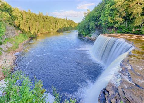 Upper Tahquamenon Falls In Michigan Usa Bjonageraart2day