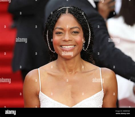 Naomie Harris Poses For Photographers Upon Arrival For The World