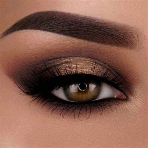 Eye Makeup That Looks Fabulous Smokeyeyemakeup Rock Makeup Smokey