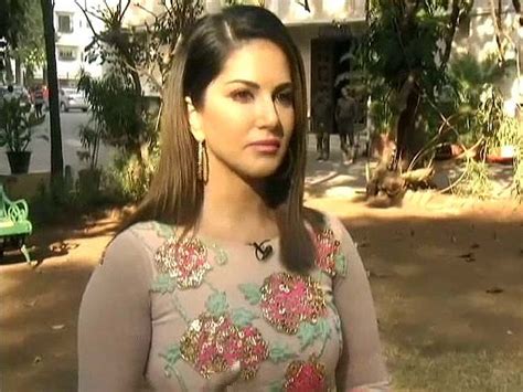 How Karenjit Kaur Became Sunny Leone It S Kind Of An Unexpected Story