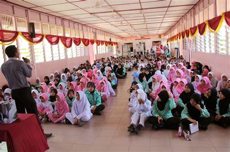 Minum milo anda jadi sihat dan kuat!!! SEKOLAH KEBANGSAAN GELUGOR: Program Kempen Hidup Sihat ...