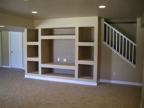 Make sure that you pick pallets in good condition and that you stain all view the plans. built-in entertainment center | Built in entertainment ...
