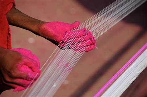 Coating The String Manja By Hand The Raipur Kite Bazaar Flickr
