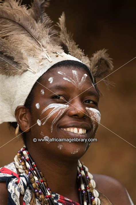 Photos And Pictures Of Kikuyu Woman Nyeri Central Highlands Kenya The Africa Image Library