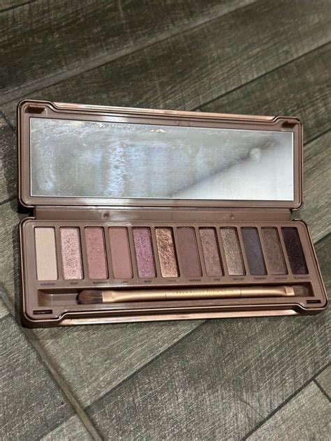 Authentic Urban Decay Naked 3 Eyeshadow Palette Beauty Personal Care